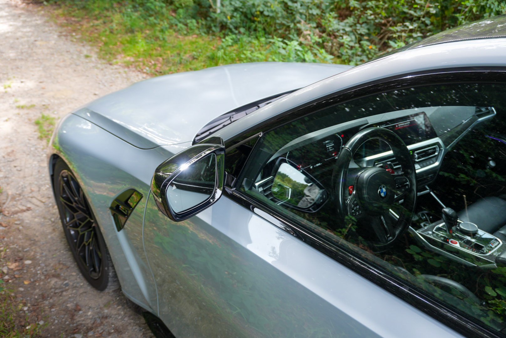 BMW M3 G80 — détail portière
